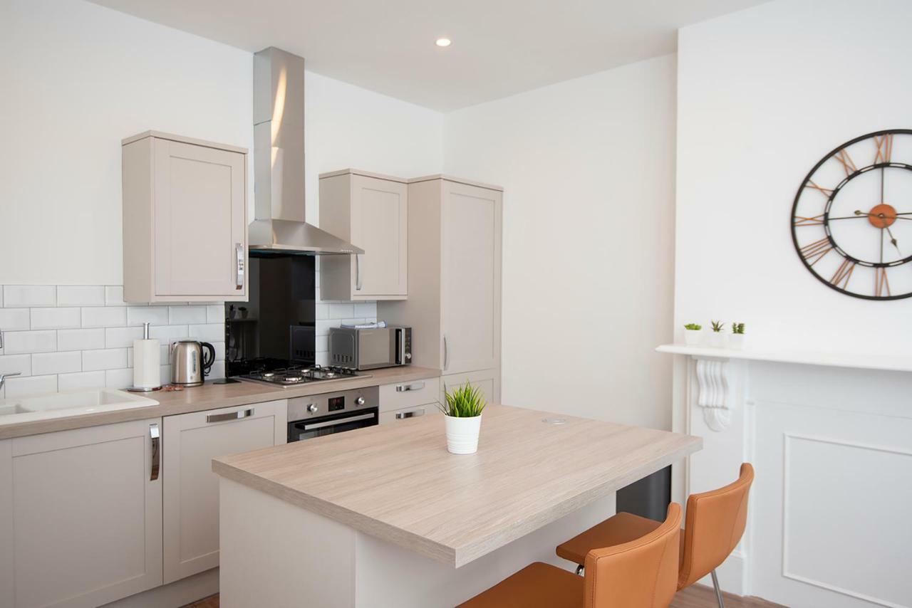 Flat A - Spacious Ground Floor, 1 Bedroom Apartment In Central Southsea, Portsmouth Buitenkant foto